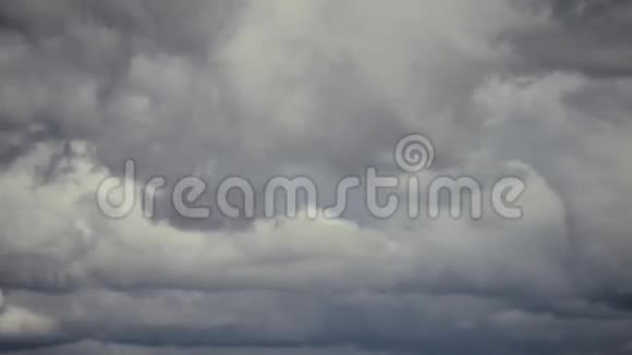 云灰天前大雨全景视频的预览图