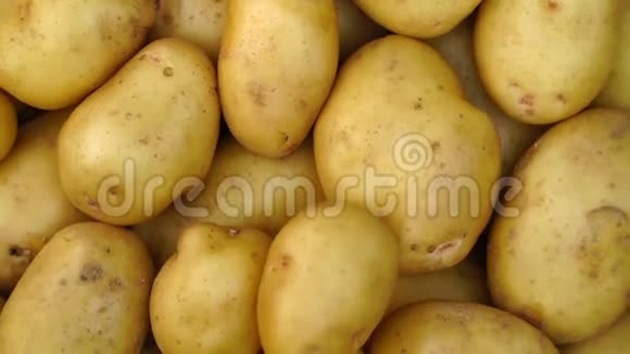 土豆堆旋转运动背景视频的预览图