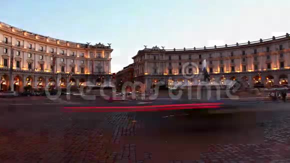 4K超高清夜间交通延时意大利罗马视频的预览图
