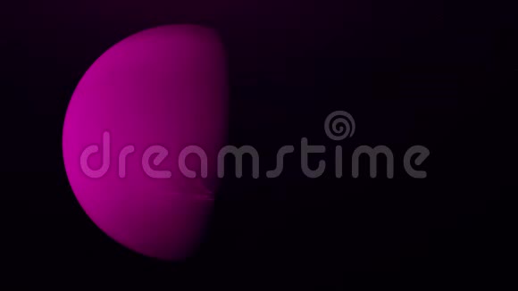 色彩斑斓的抽象未知的紫色行星在无尽的恒星之间旋转在外层空间动画白天和晚上视频的预览图