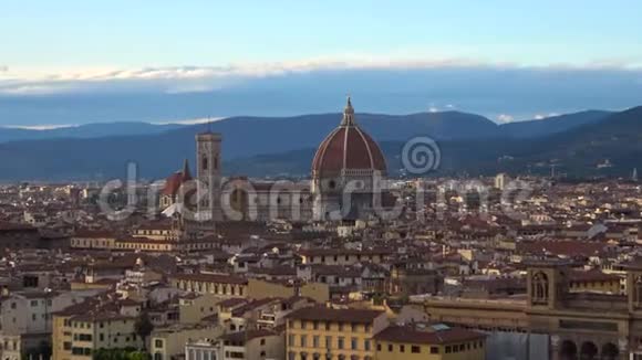 圣玛丽亚德尔菲奥雷大教堂穹顶的景色意大利佛罗伦萨视频的预览图