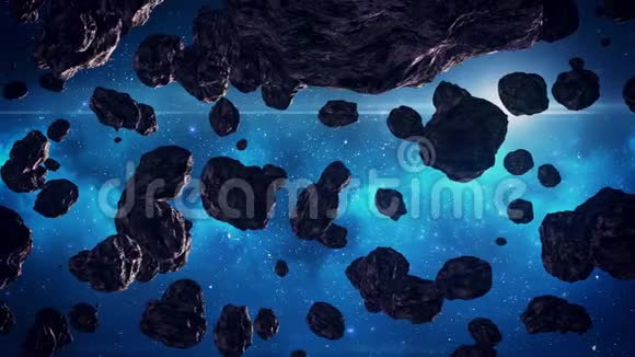 小行星在一颗被摧毁的行星残骸中的深空中漂移这是一种后世界末日的未来成分视频的预览图