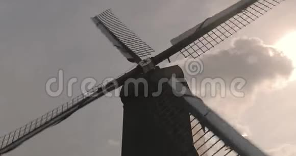 荷兰传统风车视频的预览图