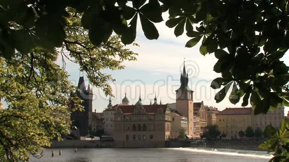 布拉格公园的风景视频的预览图