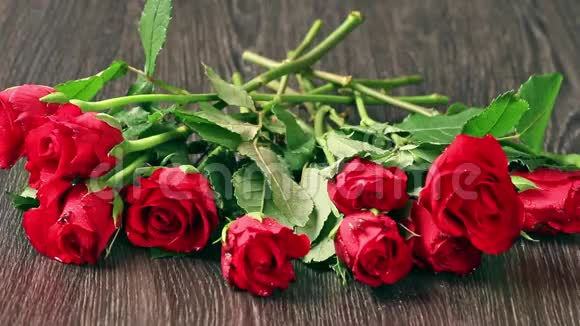 情人节的安排与红玫瑰和心视频的预览图