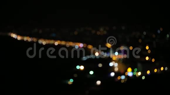 模糊的夜灯视频的预览图
