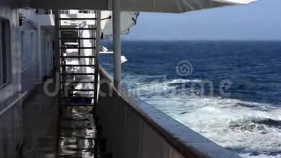 比格尔海峡离开港口视频的预览图