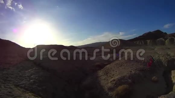 沙漠小径景观PAN2博雷沙漠Ca视频的预览图