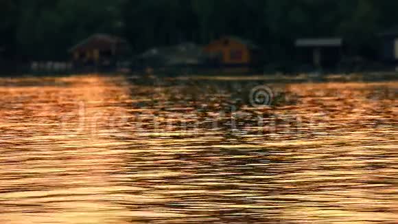 美丽的黄昏在萨瓦河02视频的预览图