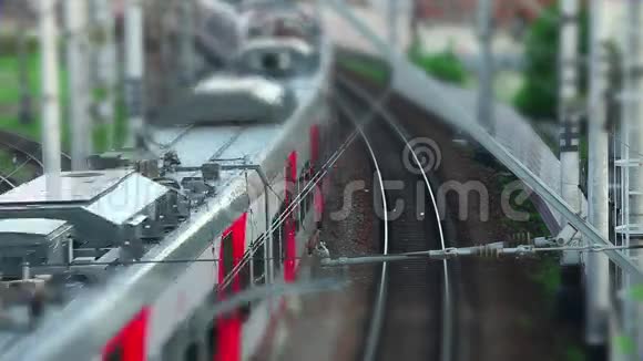 电动火车倾斜视频的预览图