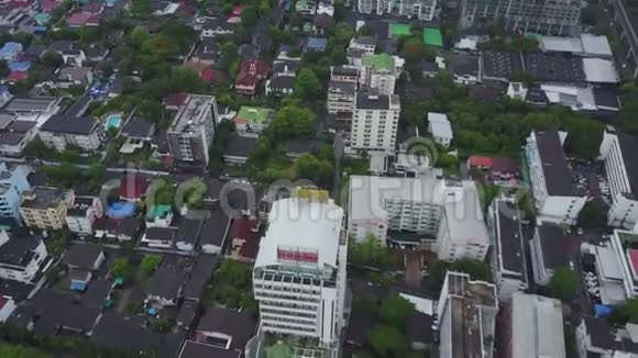 大城市摩天大楼的俯视图泰国曼谷中心的俯视图曼谷亚洲城市景观视频的预览图