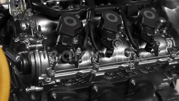 汽车混合动力发动机细节视频的预览图