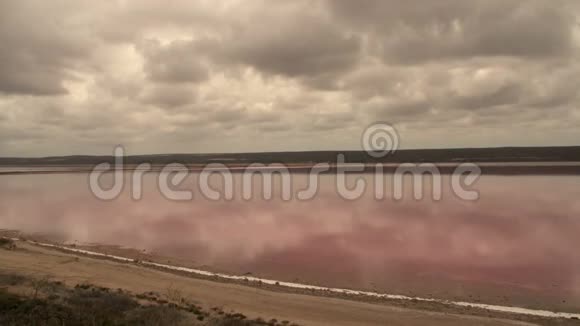 来自西澳大利亚粉红湖的潘视频的预览图