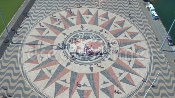 著名的指南针在里斯本贝伦发现纪念碑升起视频的预览图