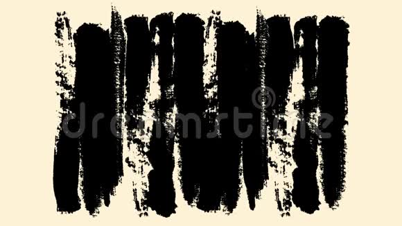 广泛的黑色笔触消失在米色背景上动画黑色油墨的宽横纹视频的预览图