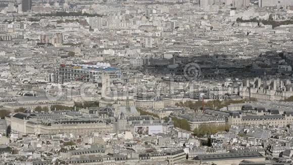 在巴黎的蓬皮杜中心和圣母院建立空中射击视频的预览图