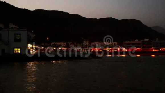 莫干港的夜景大加那利视频的预览图