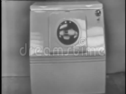 上世纪40年代的洗衣机视频的预览图