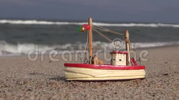 沙滩沙滩木船模型玩具视频的预览图