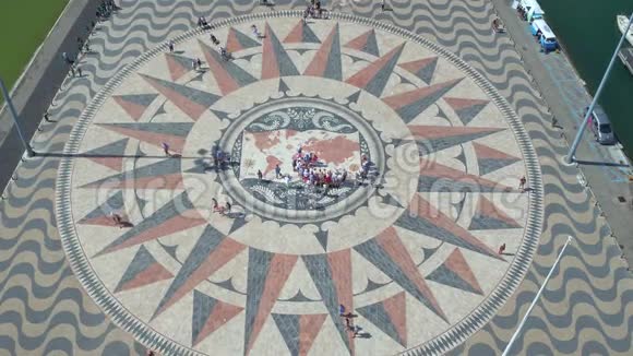 著名的指南针在里斯本贝伦发现纪念碑升起视频的预览图