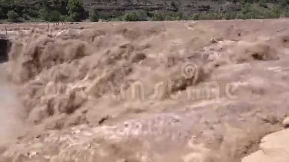 黄河壶口瀑布视频的预览图