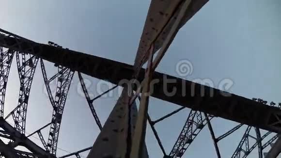 圣彼得堡摄影布尔什克温斯基大桥视频的预览图