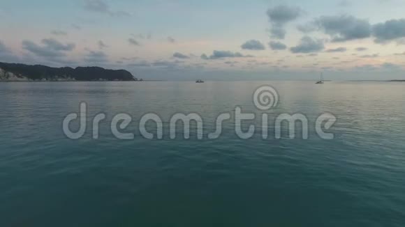塔林邦海滩苏姆巴岛印度尼西亚视频的预览图