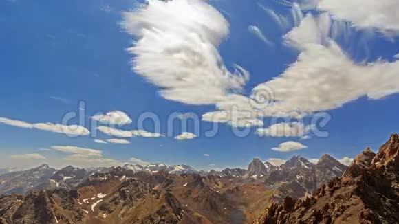 在山上抹云时光飞逝帕米尔T视频的预览图
