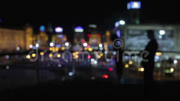 夜晚有灯光的城市视频的预览图