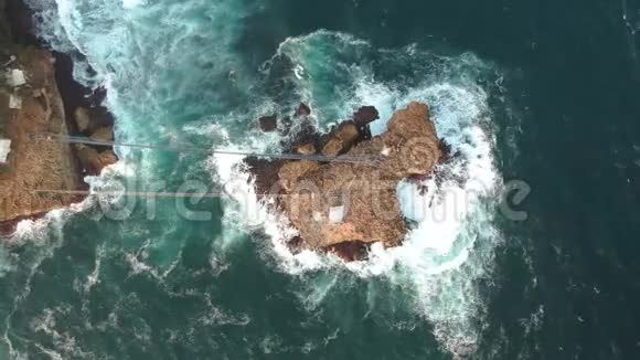 铁芒海滩的空中镜头视频的预览图