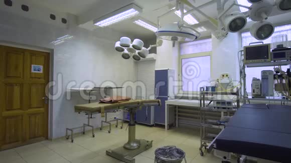 手术室内部视频的预览图