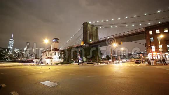布鲁克林大桥夜光街4k距纽约时间视频的预览图