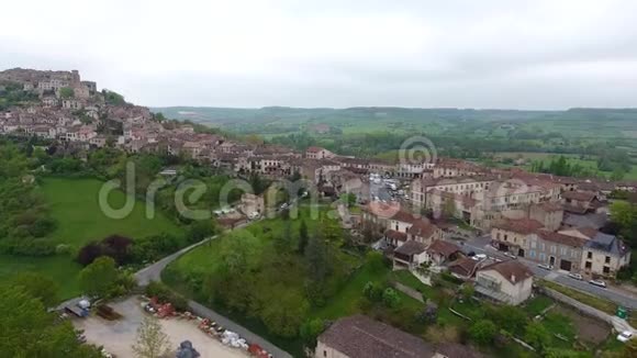 CordessurCiel法国南部奥西塔尼山上的一个村庄视频的预览图
