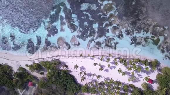 可鸟瞰博伊斯乔兰海滩泻湖大特尔瓜德罗普加勒比视频的预览图