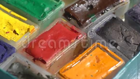 方形水彩颜料盒视频的预览图