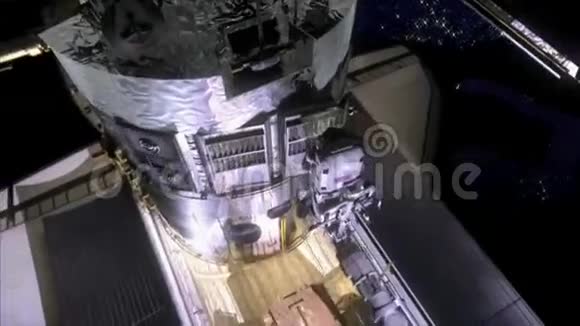 卑微的太空望远镜视频的预览图