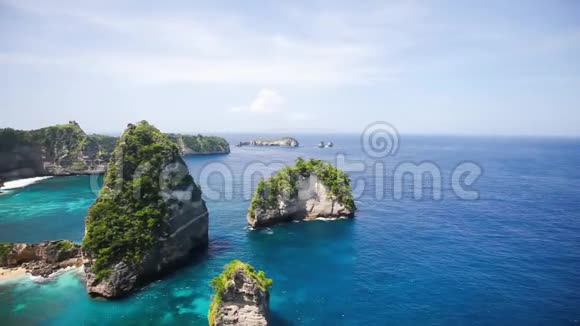 印度尼西亚巴厘附近的NusaPenida的千岛视频的预览图