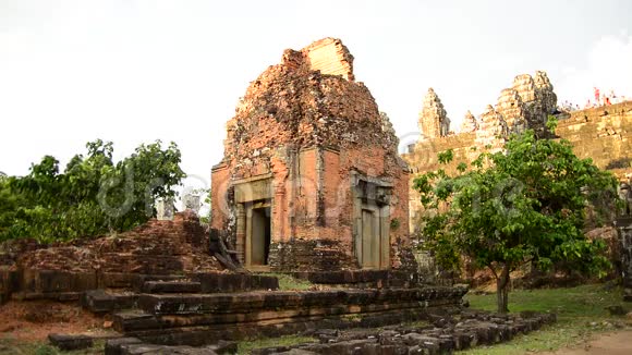 柬埔寨吴哥窟古寺遗址视频的预览图