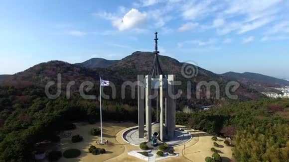 韩国釜山中央公园春海塔视频的预览图
