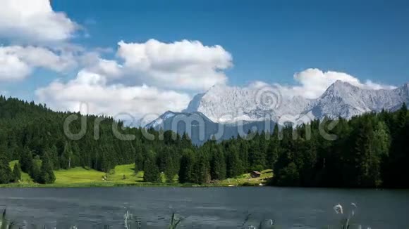 德国的哈根布吕克山带阿尔卑斯山视频的预览图