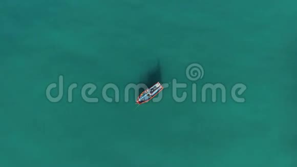 泰国传统船只的鸟瞰图视频的预览图