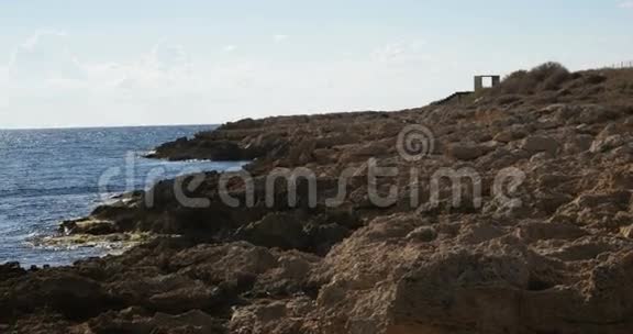 平静的地中海塞浦路斯海岸视频的预览图