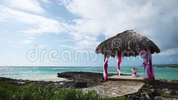 海边的婚礼凉亭视频的预览图
