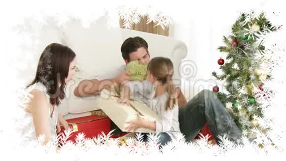 圣诞雪花边界与家庭晚餐视频的预览图