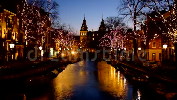 日落时分荷兰阿姆斯特丹的圣诞节视频的预览图