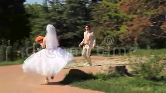 结婚日视频的预览图