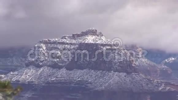 大峡谷冬季景观变焦视频的预览图