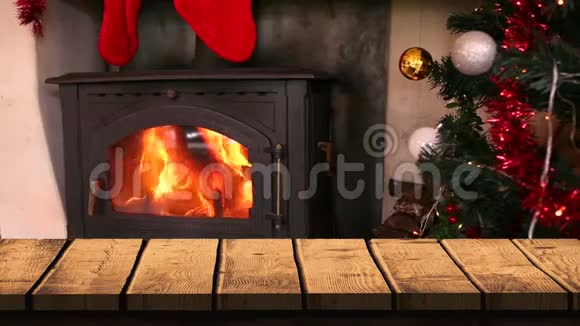 木质前景树和火的圣诞背景视频的预览图