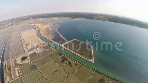 斯洛文尼亚索林航空360度全景海盐提取地视频的预览图