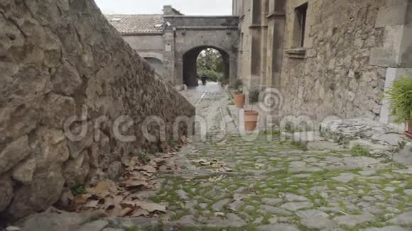 西班牙马洛卡岛瓦尔德莫萨中世纪窄街视频的预览图